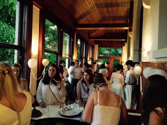 Party en blanc